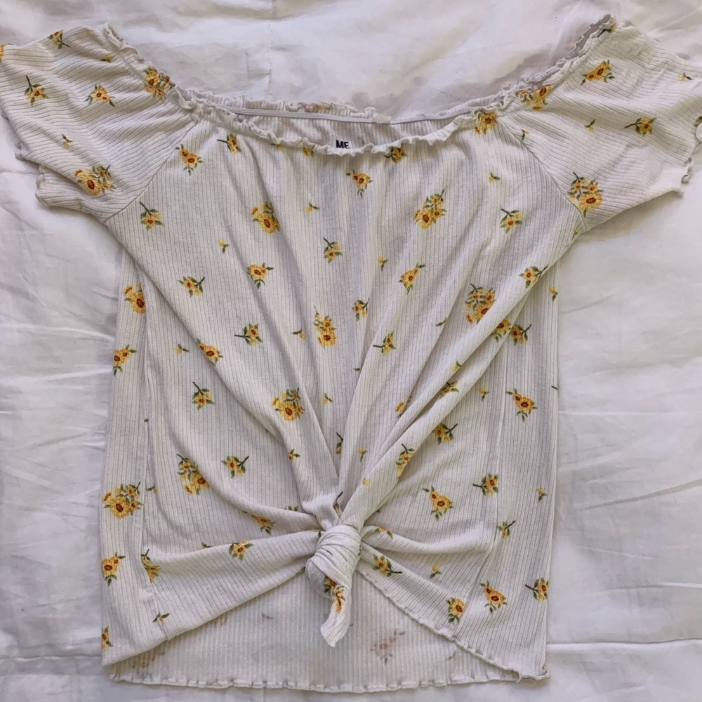 floral knotted shirt